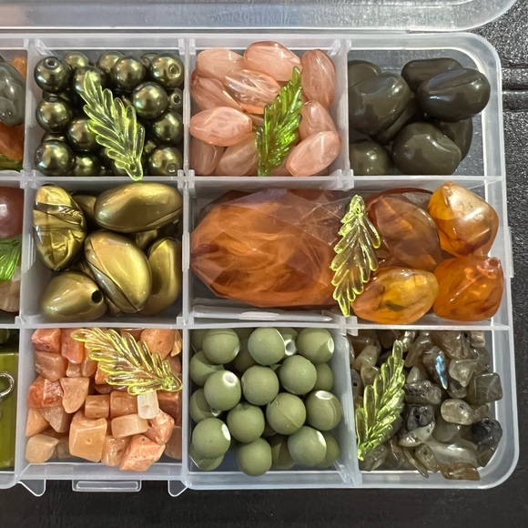 Craft Beads, RUSTY OLIVE - DON’T EAT, Jewelry Supplies, loose bulk beads - Picture 5 of 7